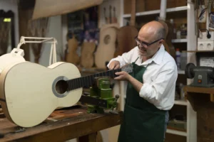 proses pembuatan gitar